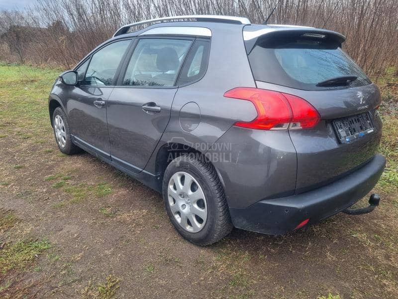 Peugeot 2008 1.2 b