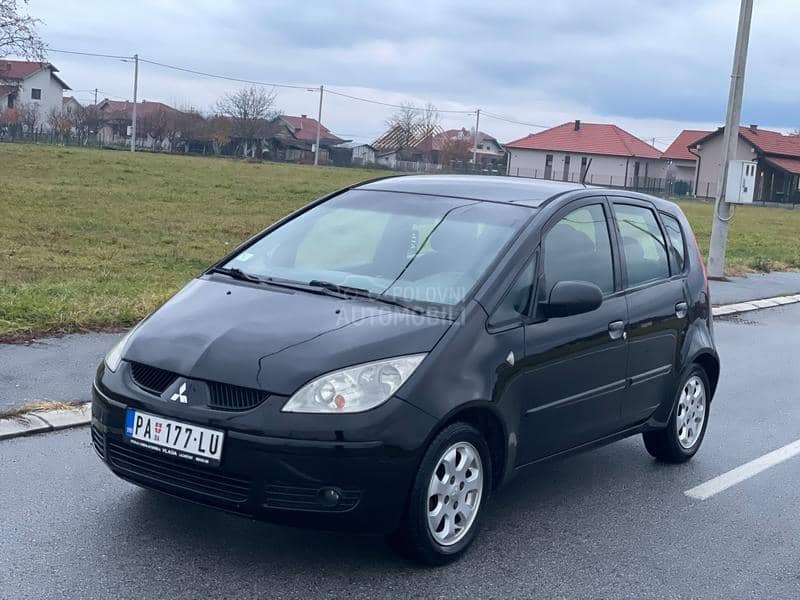 Mitsubishi Colt 1.3i BUKVALNO NOV