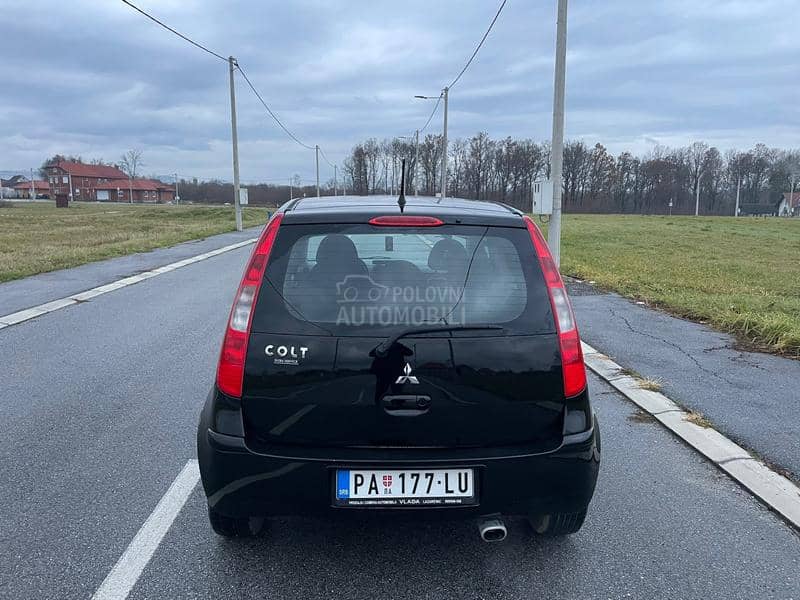 Mitsubishi Colt 1.3i BUKVALNO NOV