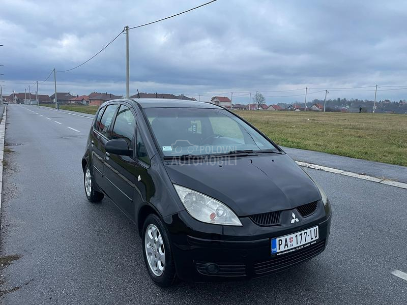 Mitsubishi Colt 1.3i BUKVALNO NOV