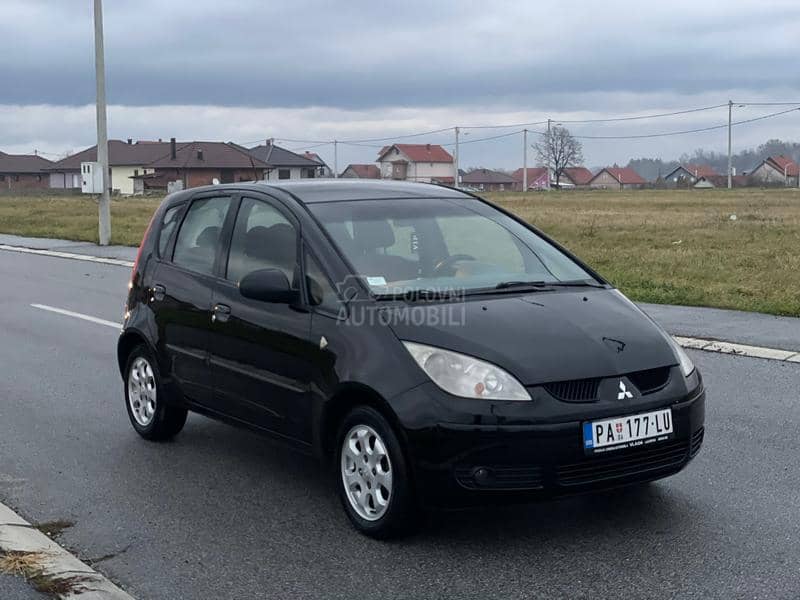 Mitsubishi Colt 1.3i BUKVALNO NOV