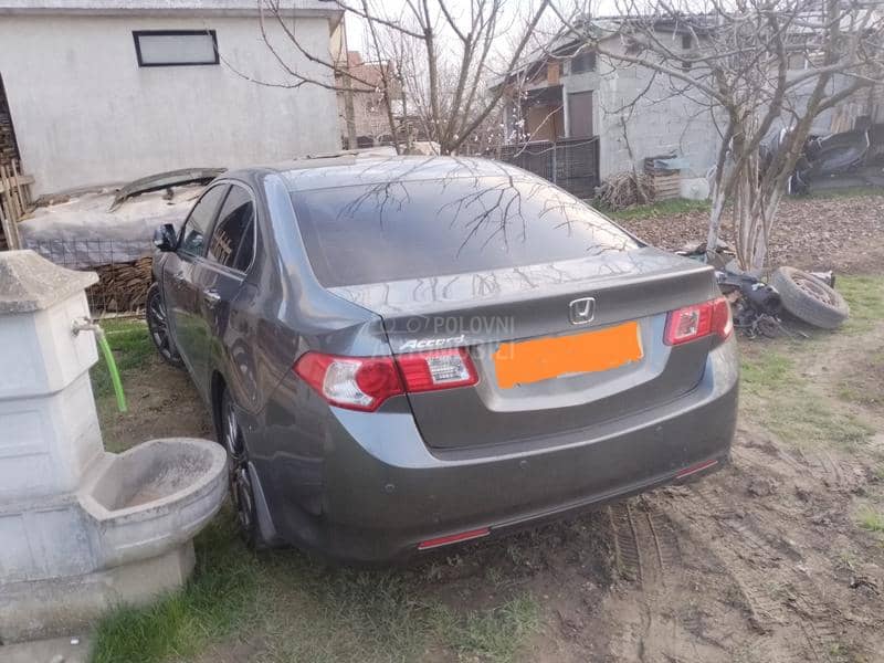 Honda Accord CU 2010. god. -  kompletan auto u delovima