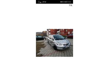 Honda Jazz 2005. god. -  kompletan auto u delovima