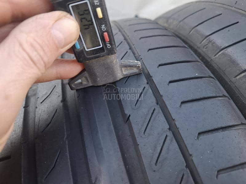 Continental 225/45 R19 Letnja