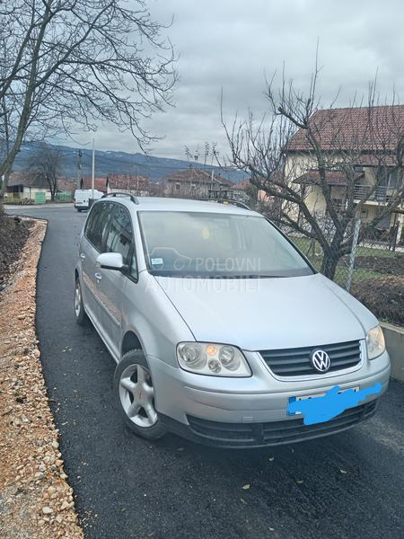 Volkswagen Touran FSI