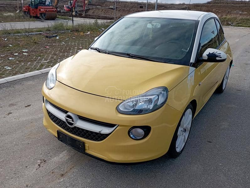 Opel Adam 102 504 k.m