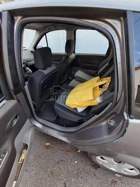 Renault Scenic 1.6 16V