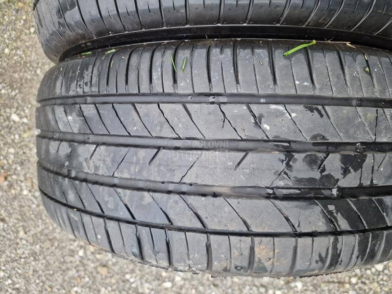 Kumho 235/55 R17 Letnja