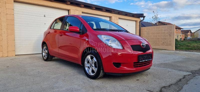 Toyota Yaris 1.0 vvti luna