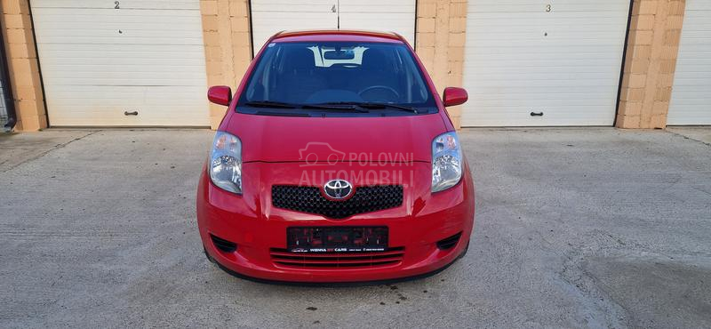 Toyota Yaris 1.0 vvti luna