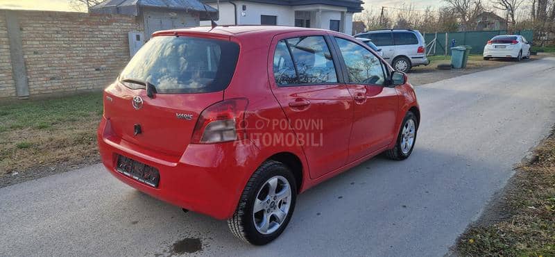 Toyota Yaris 1.0 vvti luna