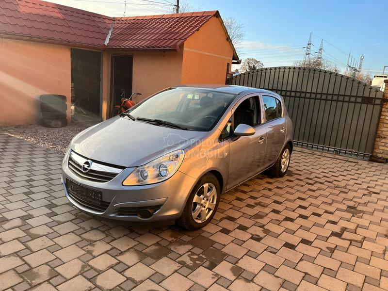 Opel Corsa D 1.2 16v