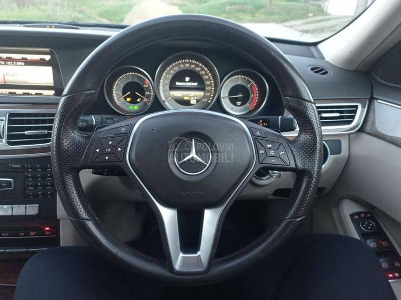 Mercedes Benz E 220 CDI  SE