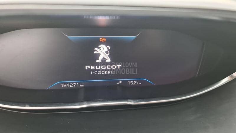 Peugeot 3008 1.5d NOV/NAV ALLURE