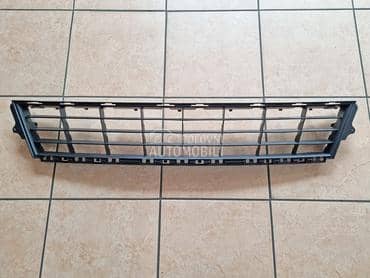 Centralna rešetka za Renault Clio od 2009. do 2013. god.