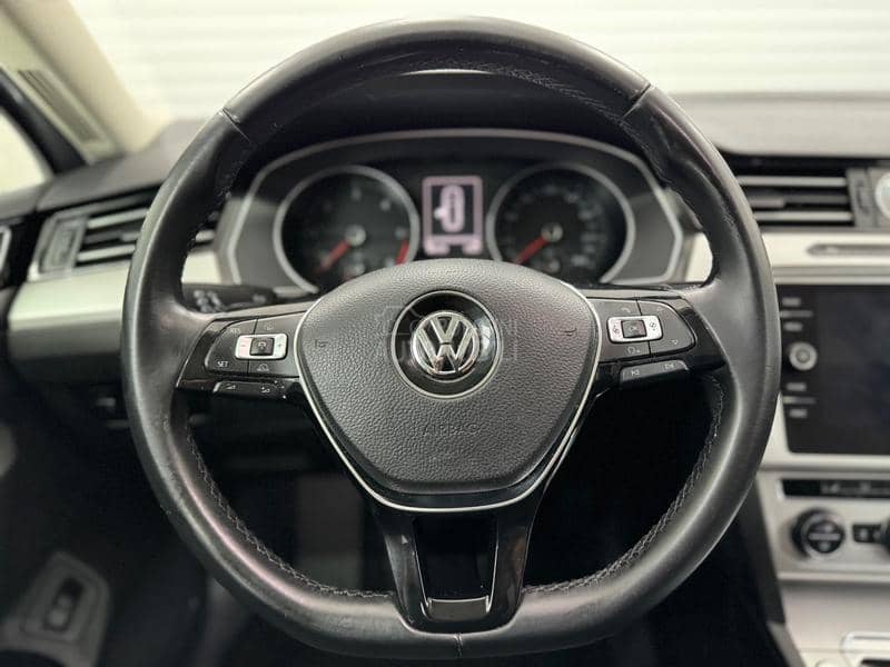 Volkswagen Passat B8 2.0tdi DSG LED