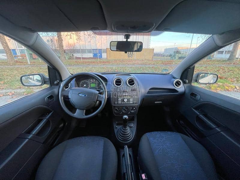 Ford Fiesta 1.3 8V B E N Z I N