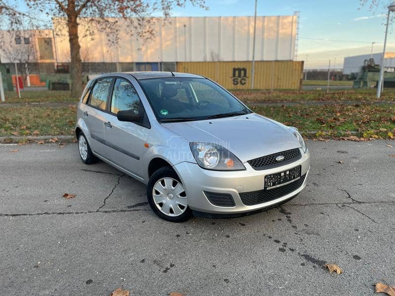 Ford Fiesta 1.3 8V B E N Z I N