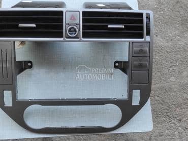 Centralna konzola,maska za Ford Kuga od 2008. do 2012. god.