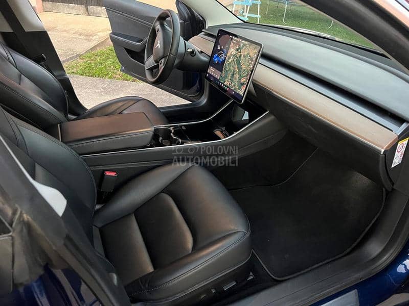 Tesla Model 3 long range