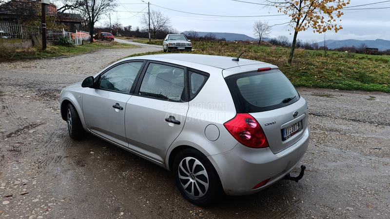 Kia cee`d 