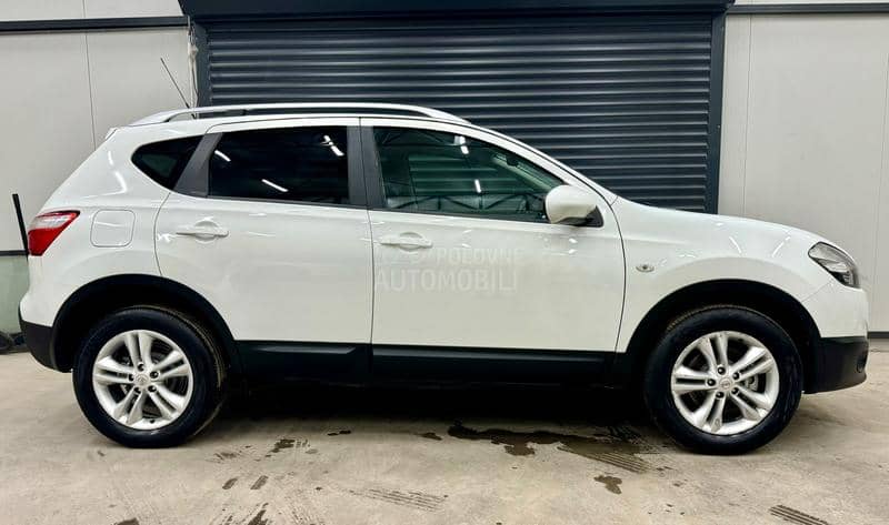 Nissan Qashqai 2.0 DCI PANO/2x alu