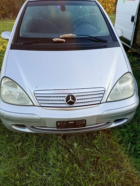 Mercedes Benz A Klasa 2002. god. -  kompletan auto u delovima