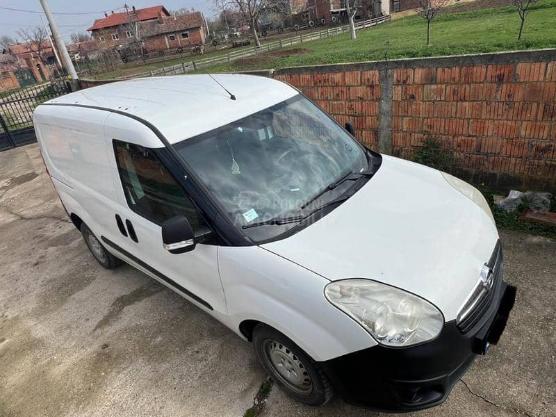 Opel Combo PRVI VLASNIK