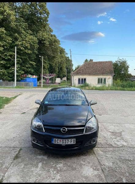 Opel Astra H 