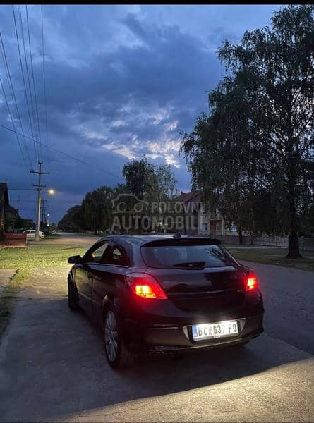 Opel Astra H 