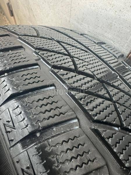 Ostalo 225/65 R17 Zimska