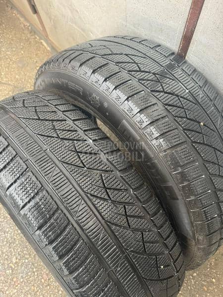 Ostalo 225/65 R17 Zimska