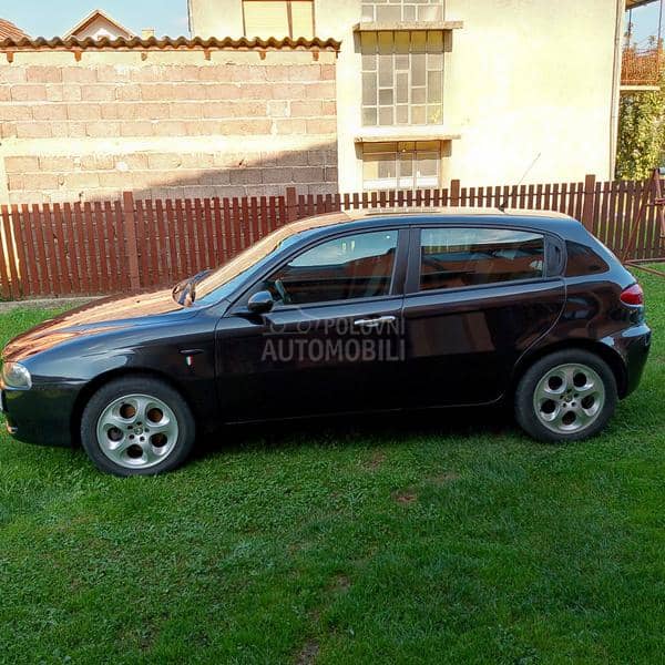 Alfa Romeo 147 1.6 ts