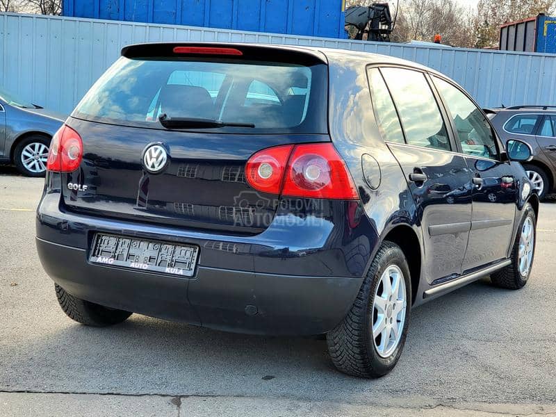 Volkswagen Golf 5 1.4