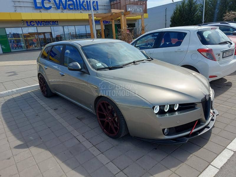 Alfa Romeo 159 