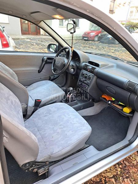 Opel Corsa B 