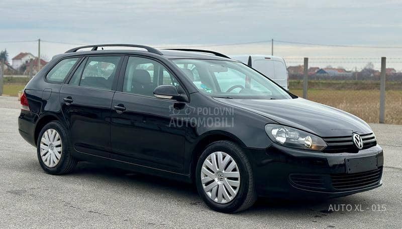 Volkswagen Golf 6 1.6 TDI // NAV