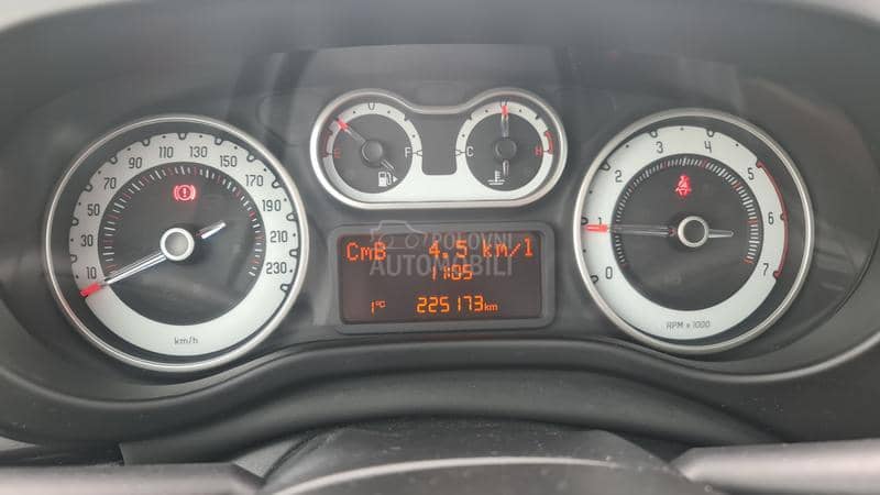 Fiat 500L 1.6d NAV/PANO/TEMP