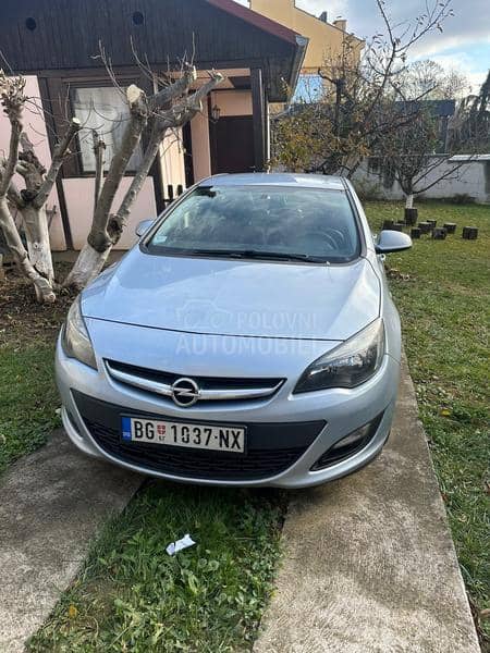 Opel Astra J 