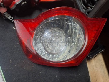 Stop svetlo za Volkswagen Passat B6 od 2005. do 2010. god.