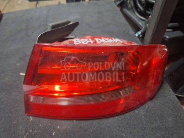 Stop svetlo desno za Audi A4 od 2013. do 2020. god.
