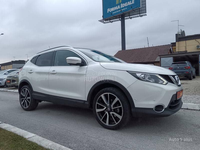 Nissan Qashqai 1.2 TEKNA F.U.L.L.