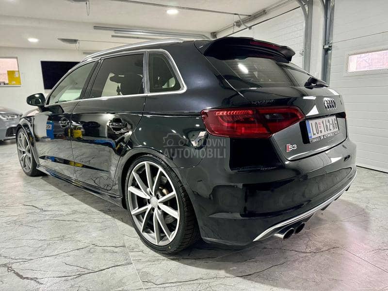 Audi S3 S-Tronic