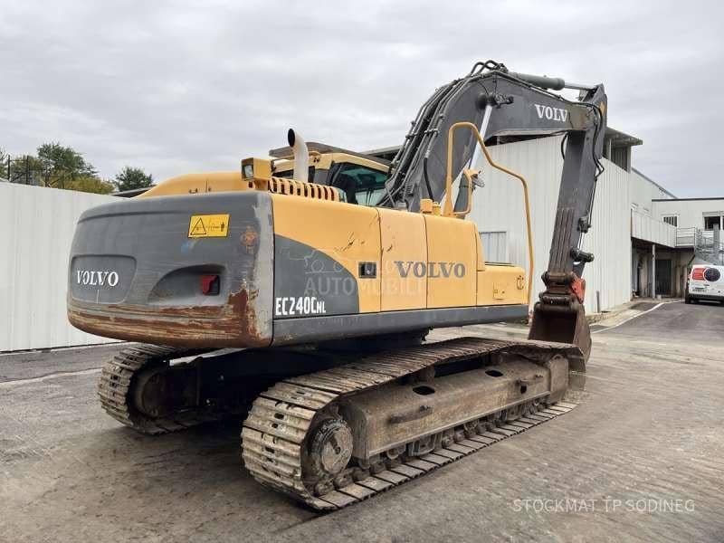 Volvo EC240CNL