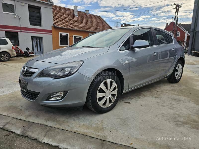 Opel Astra J 1.4