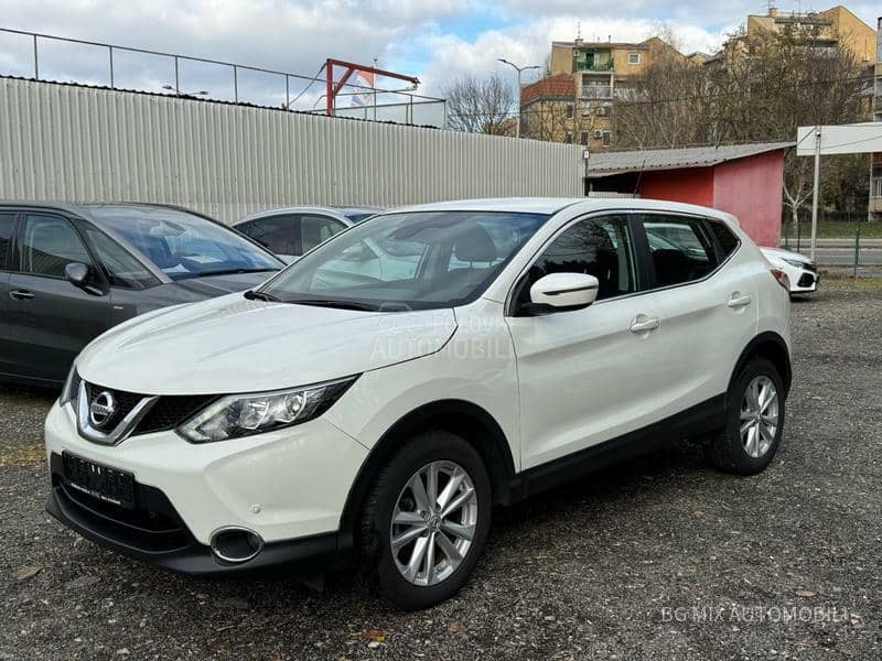 Nissan Qashqai 1.2Dig-T Kam/Led