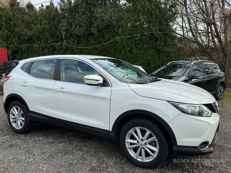 Nissan Qashqai 1.2Dig-T Kam/Led