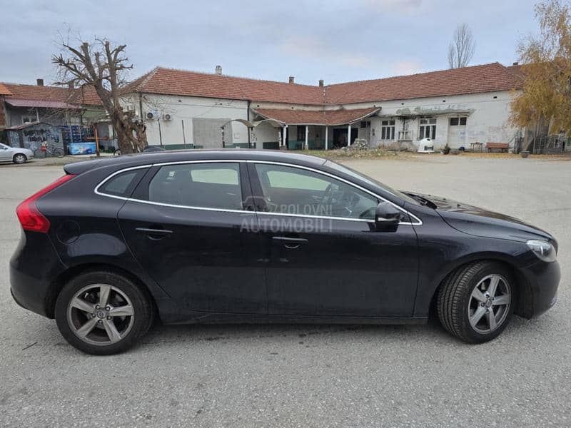 Volvo V40 1.6 d2