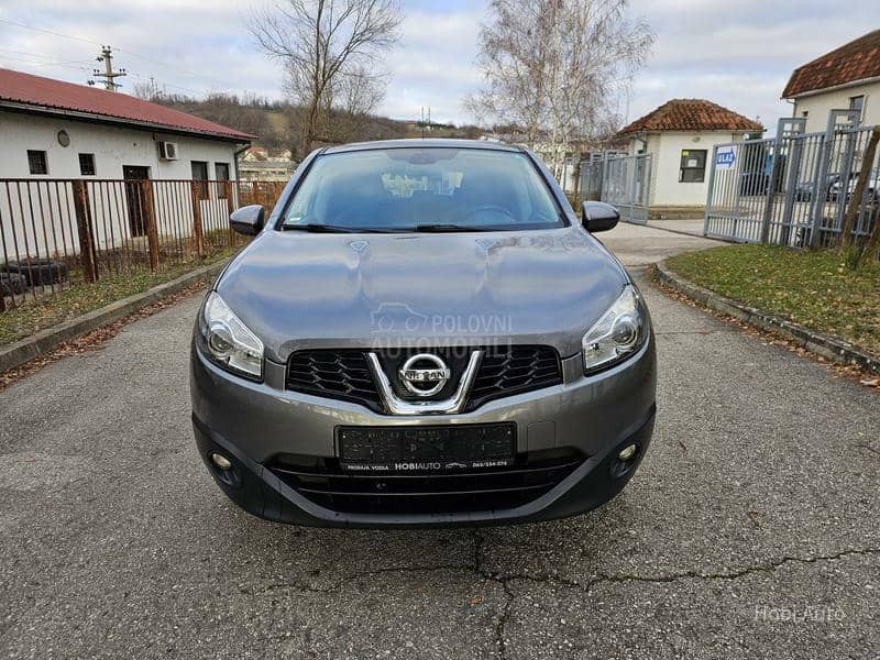 Nissan Qashqai 1.6B  P A N O