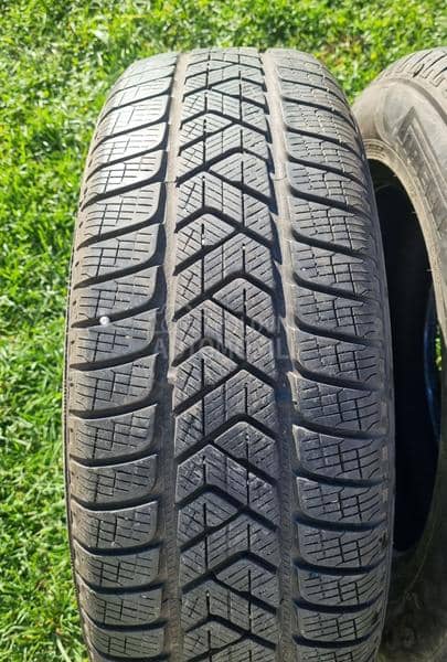 Pirelli 225/65 R17 Zimska